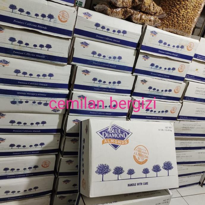 

Kacang Almond Mentah Utuh 22,68Kg Bibisale318