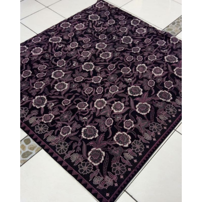 kain batik solo motif bunga teratai