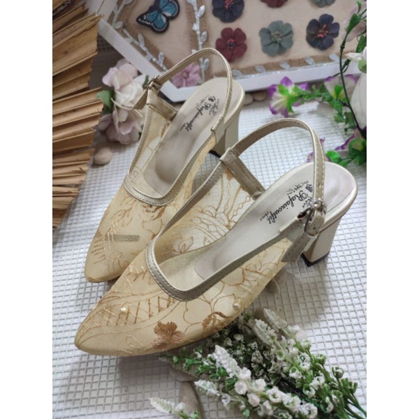 sepatu Clarisa tnpa Payet wrna gold tinggi 7cm tahu