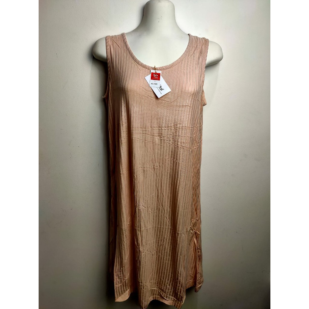 Tanktop Wanita Jumbo dan Panjang Elena 7602 dengan Bahan Salur yang Lentur