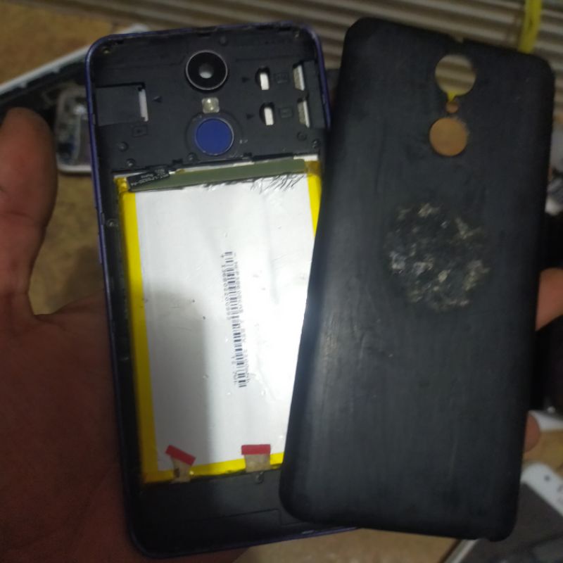 LCD & TOUCHSCREEN ADVAN I6 ORIGINAL COPOTAN NORMAL. BONUS BATRE+FRAME+BACKDOR