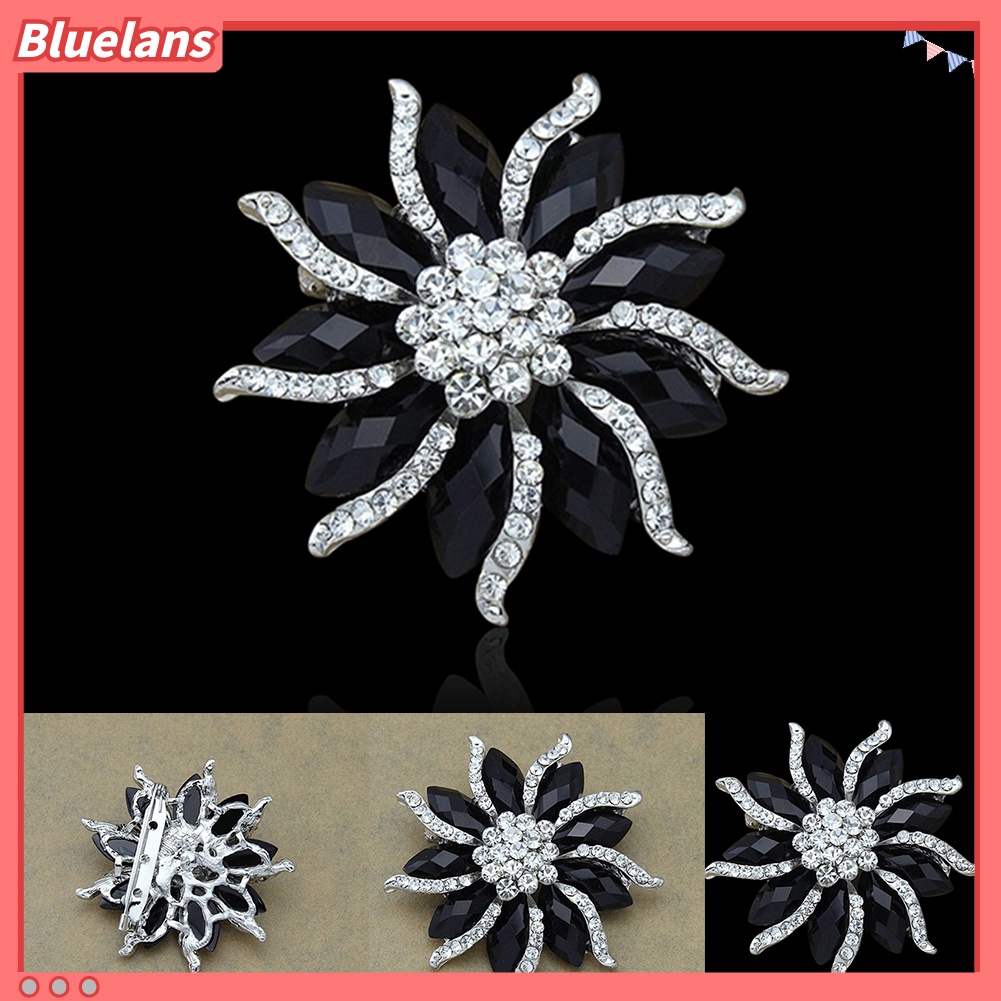 Bluelans Bros Pin Desain Bunga Mekar Aksen Kristal Berlian Imitasi Warna Hitam Untuk Wanita