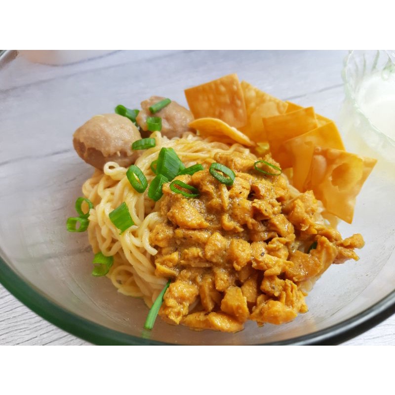 

mie ayam frozen mas koes, halal