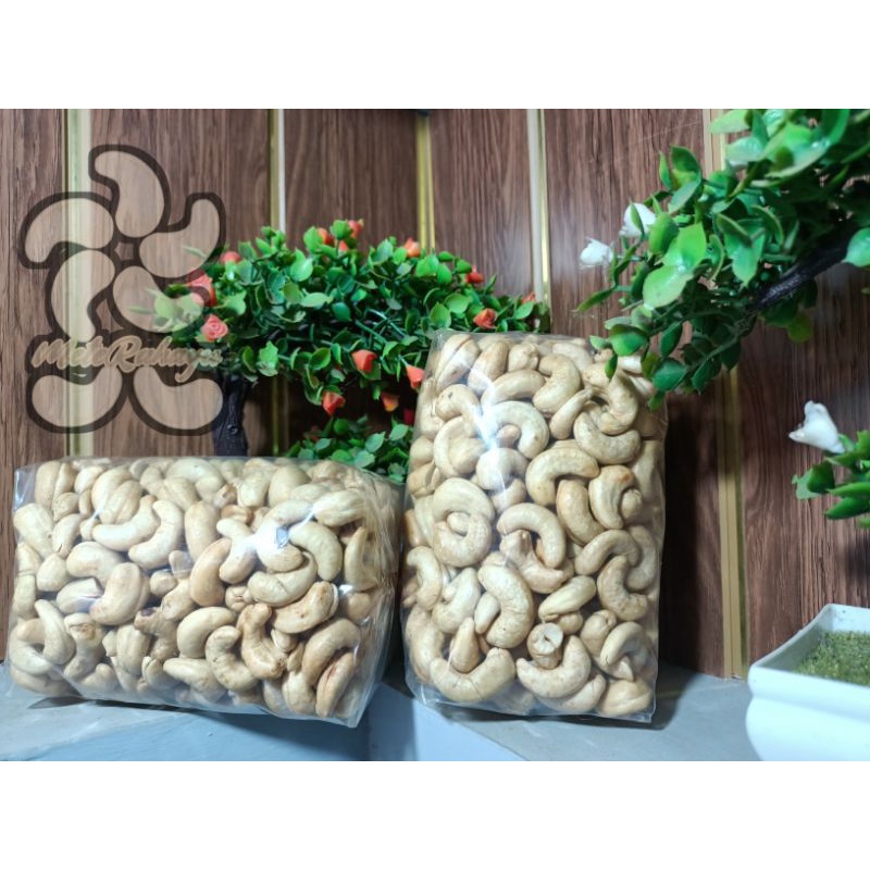 

kacang mede/kacang mete rasa bawang kwalitas biasa ½kg