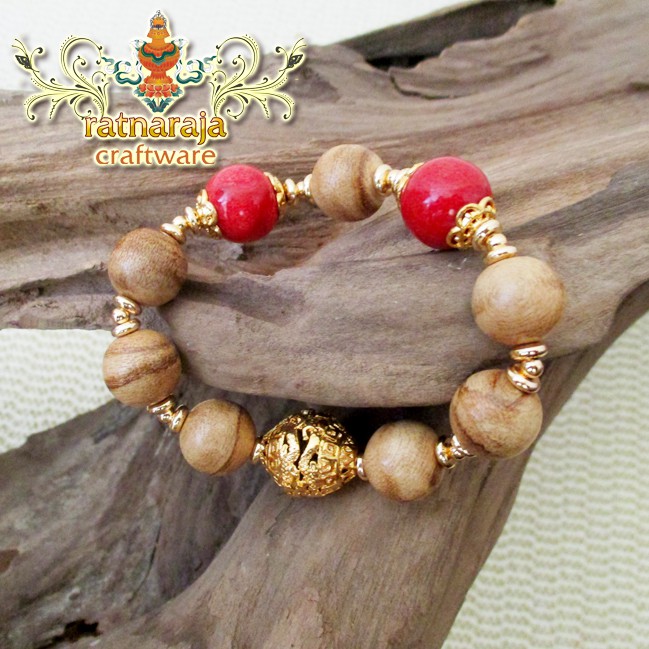 Gelang Gaharu atau Wrist Mala Aquilaria Filaria 12 mm with Red Coral and Gold Naga Ornament