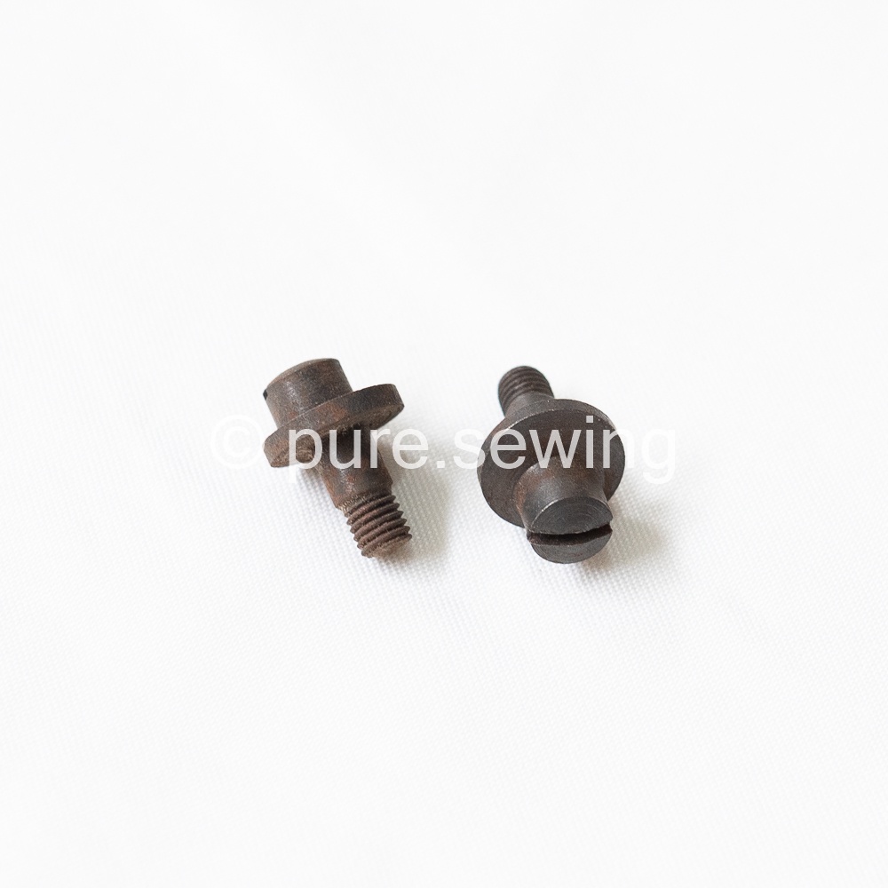 (1 PCS) Baut Engkol Angkatan Sepatu Kecil / Baut Miring / Presser Lever Screw Stud Mesin Obras