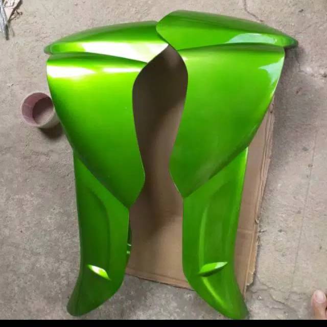 Sayap luar Jupiter z Burhan, hijau