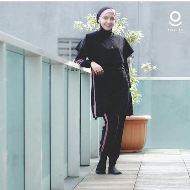 Baju renang Polite swim preloved