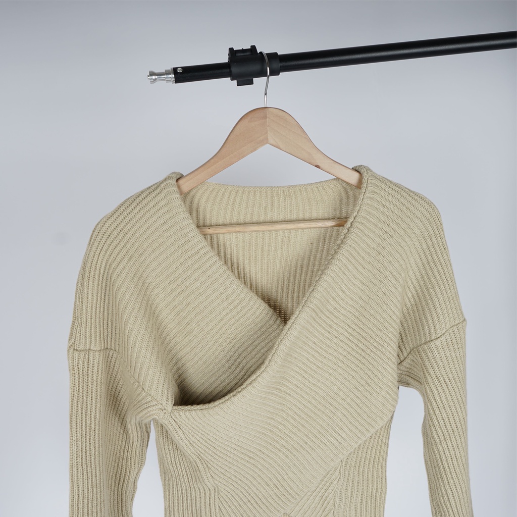 Nadira Sweater Top Premium Knit