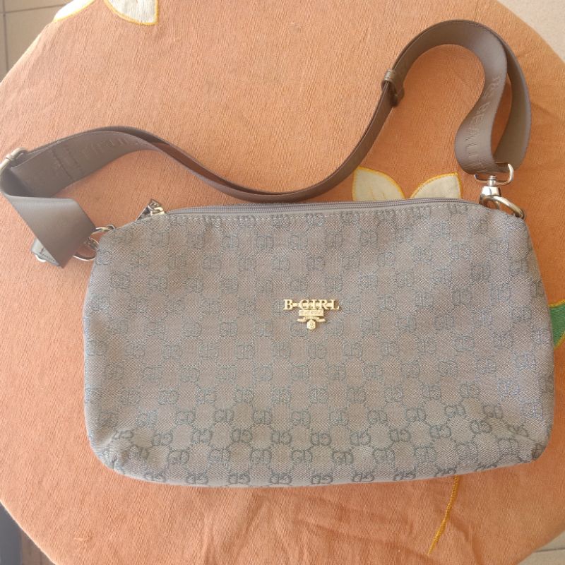 Tas wanita merk B Girl