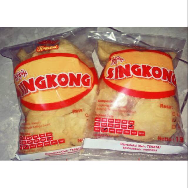 

Kripik singkong cap teratai khas genteng