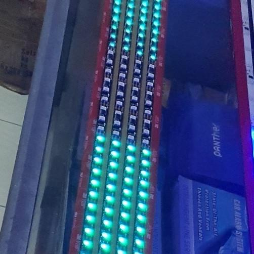 LED STROBO KACA 12VOLT BUS PICK UP .