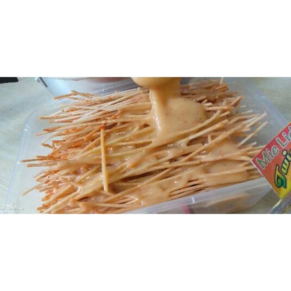 

●●● Mie lidi twiety box bumbu basah !