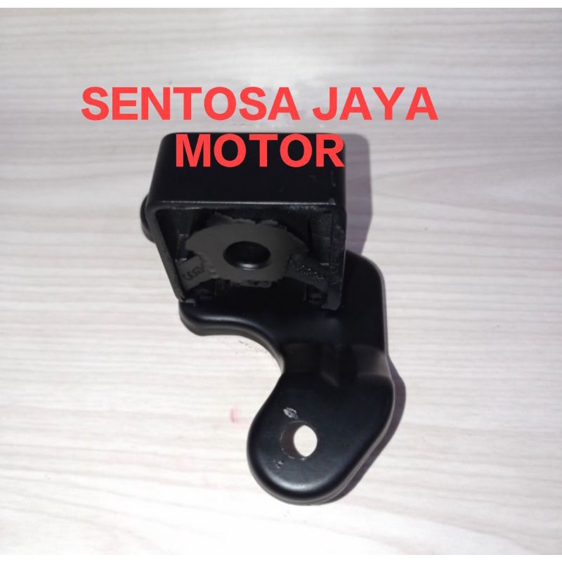 Mounting Gantungan Knalpot Nissan Xtrail T30 Original