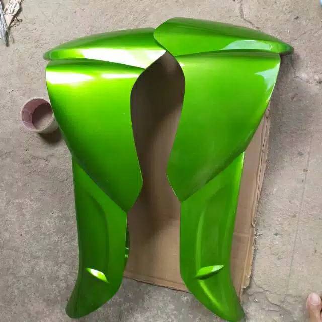 Sayap luar Jupiter z Burhan hijau