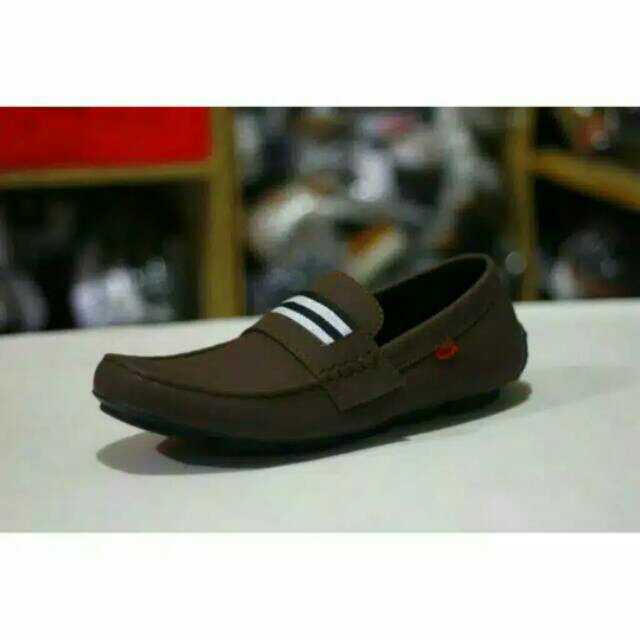 Promoo !!!! Sepatu slip on pria kickers casual slop formal kerja kantor kulit asli santai kuliah