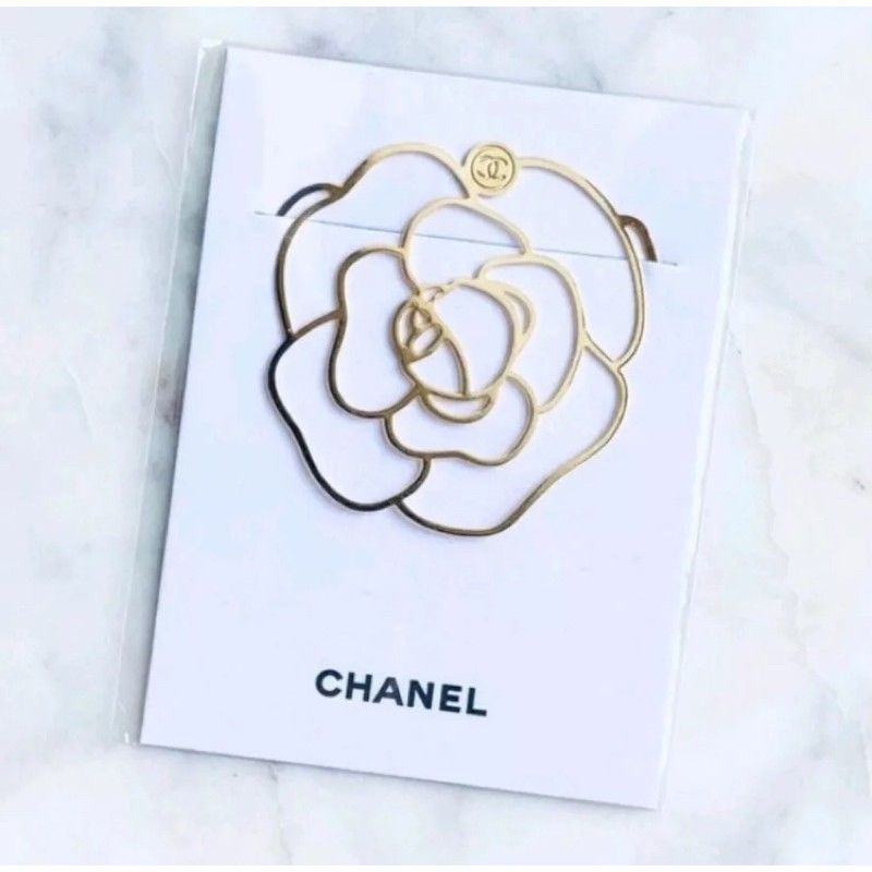 

VIP GIFT ORIGINAL CHANEL Metal Bookmark