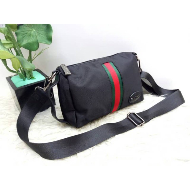 TAS GUCCI SELEMPANG KAPSUL SPEEDY KANVAS 25CM