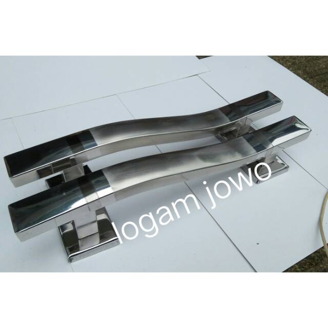 Tarikan pintu panjang 33cm