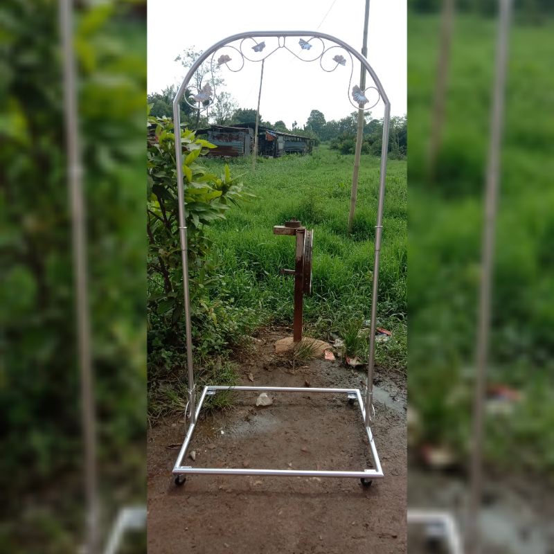 Tiang ayunan baby bunga bawah