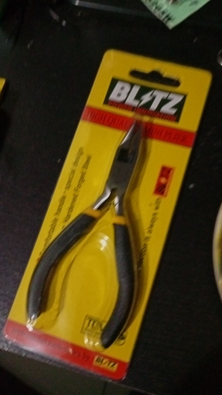 Blitz Tang Lancip Mini 4,5 Inch