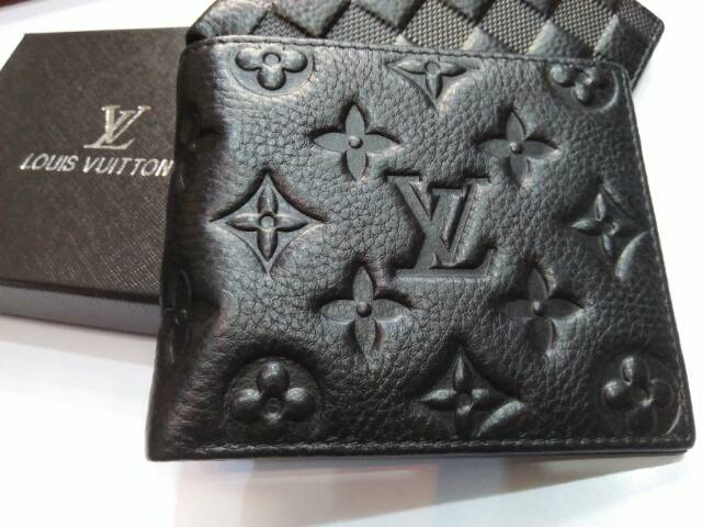 Dompet kulit lv emboss lipat pendek import