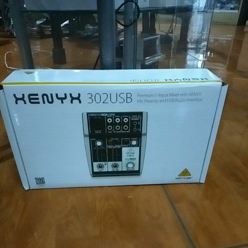 MIxer Behringer Xenyx 302 USB