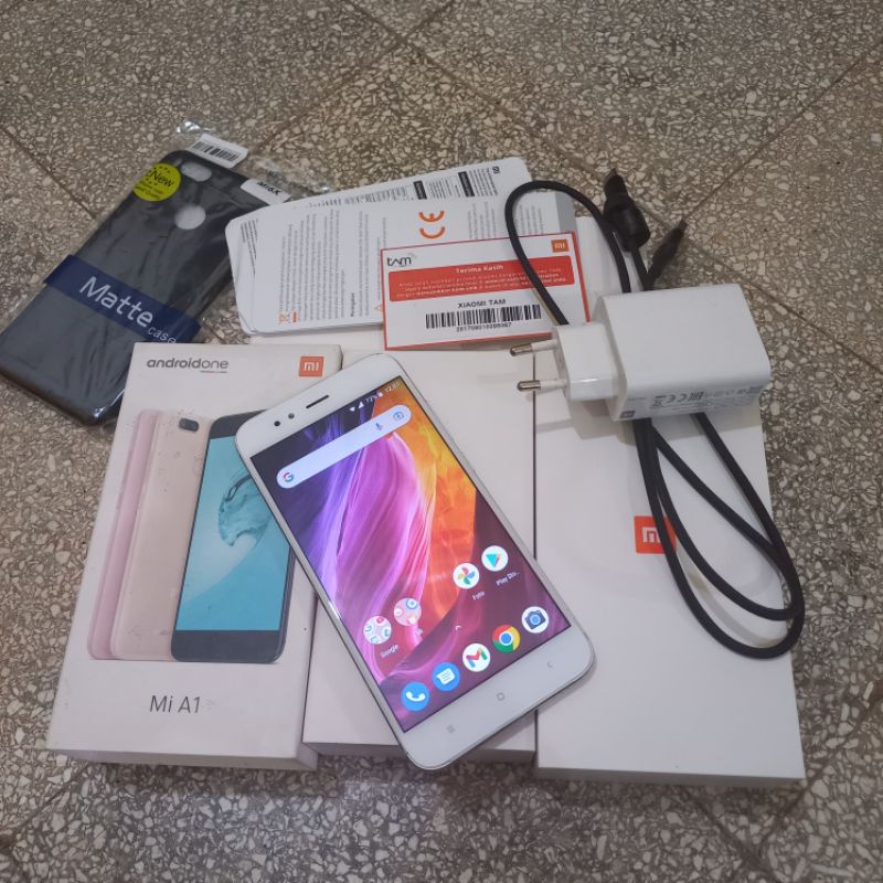 Xiaomi Mi A1 4/64gb (pesaaanan Bu nur)