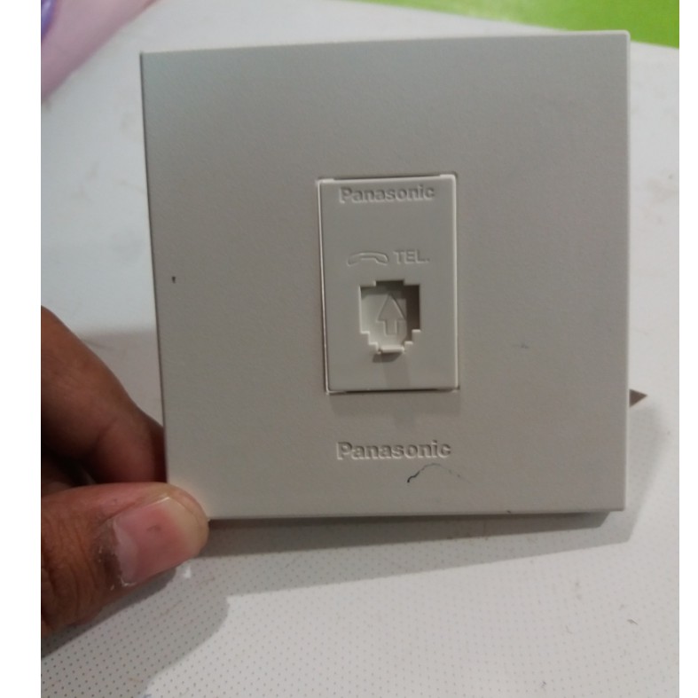 Panasonic  Style E Putih Frame + Outlet Telephone