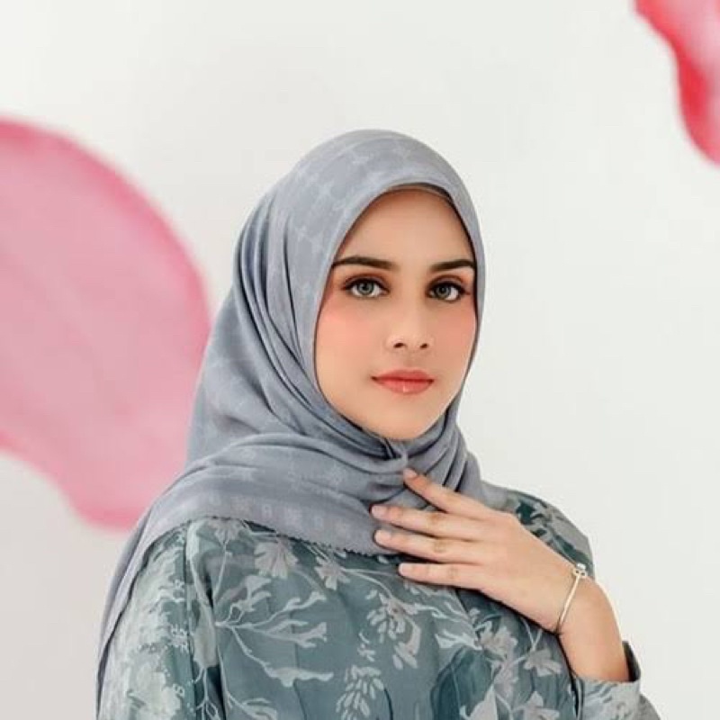 [Prelove] Buttonscarves Monogram Xanadu Tornado