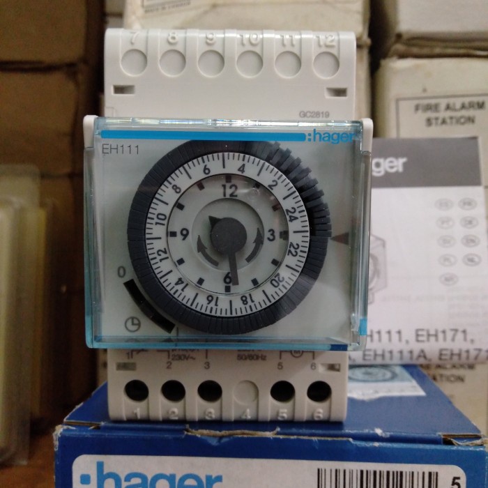 timer hager eh111