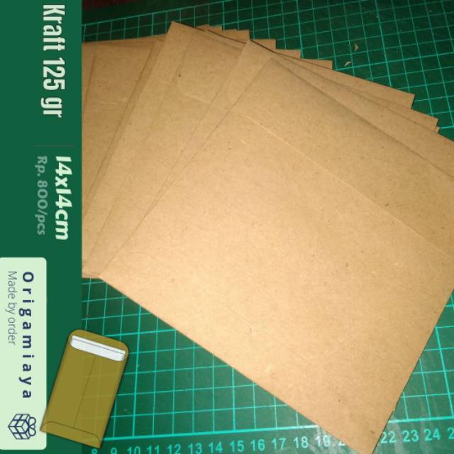 

Amplop coklat Kraft 14x14cm