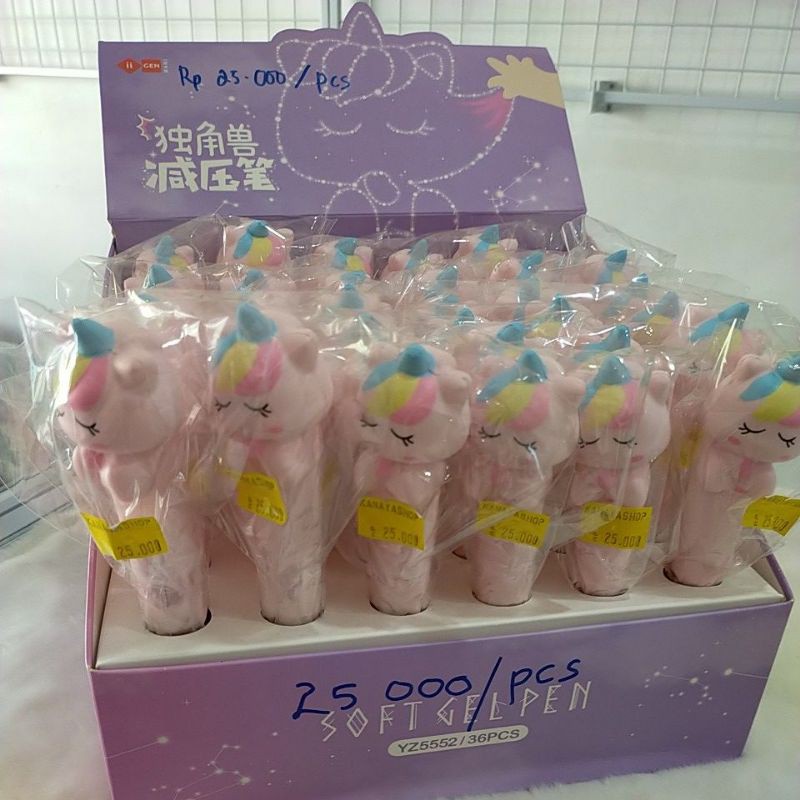 

pena squishi unicorn