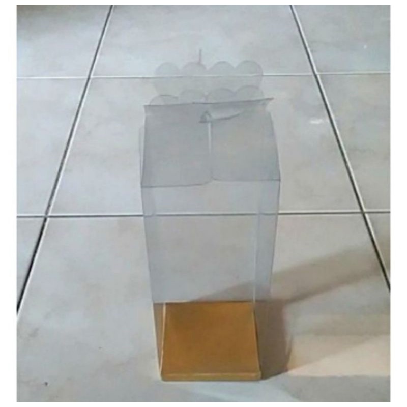 

Mika kotak souvenir 10x10x25 eco