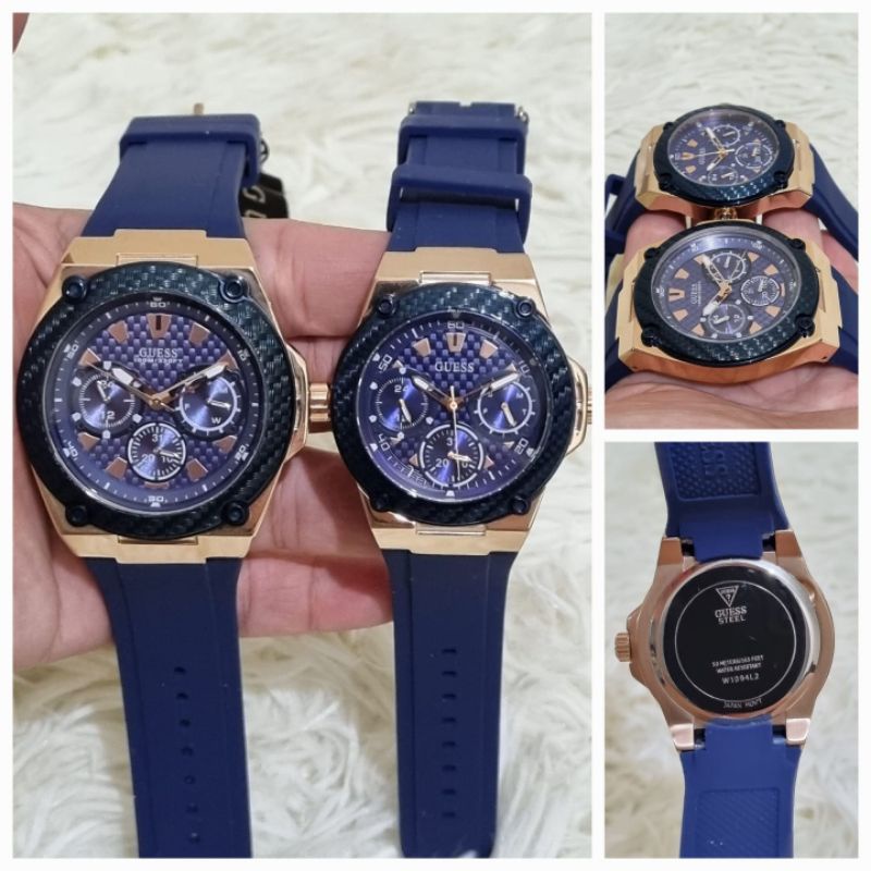 JAM TANGAN PRIA GUESS RUBBER BIRU