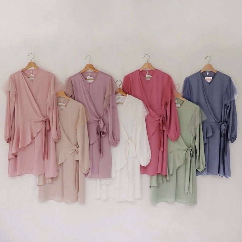 Celine blouse by vanilla hijab