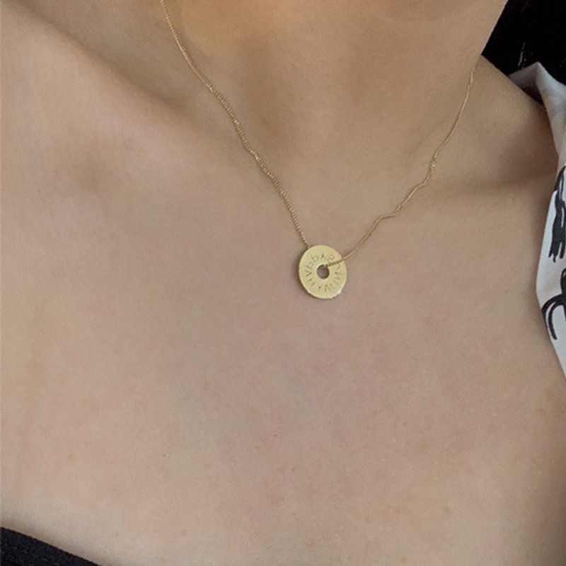 14K emas hollow huruf stainless steel kalung untuk wanita 2021 Eropa dan Amerika Baru In style titan