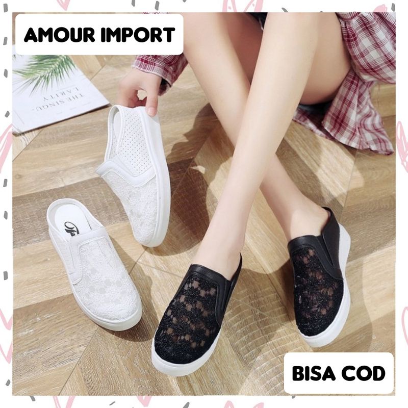 ( AMOUR )  Sepatu Wanita Wedges Brokat Import 808