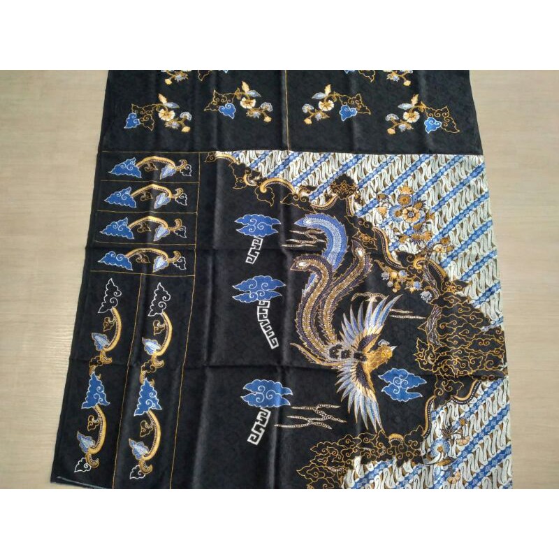KAIN BATIK TRUSMI CIREBON / SUTERA TULIS POLA KEMEJA