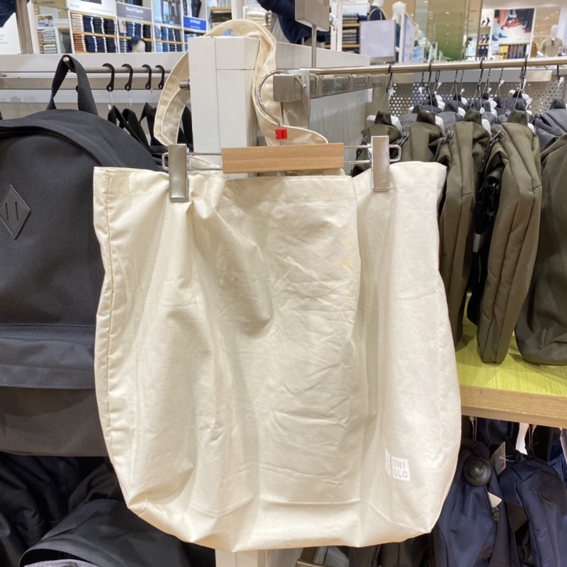 UNIQLO TOTEBAG