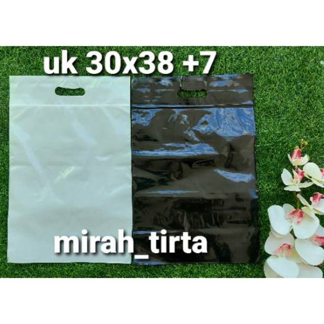 

(Isi 100) Plastik klip plong. Plastik ziplock distro olshop plastik baju pond .kantong plastik klip
