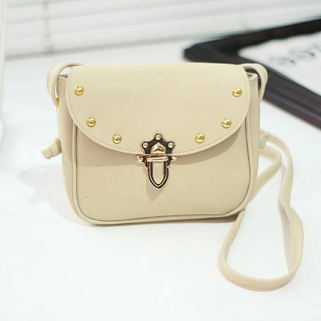 Tas Selempang Wanita mutiara / Tas Selempang Wanita Murah / tas selempang wanita modern
