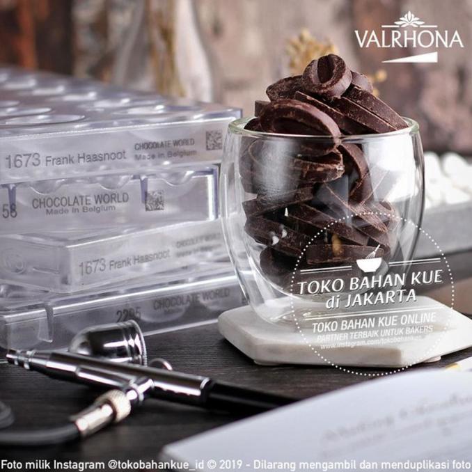 

Valrhona MANJARI 64% Dark Couverture Chocolate 500gr Cokelat Cocoa