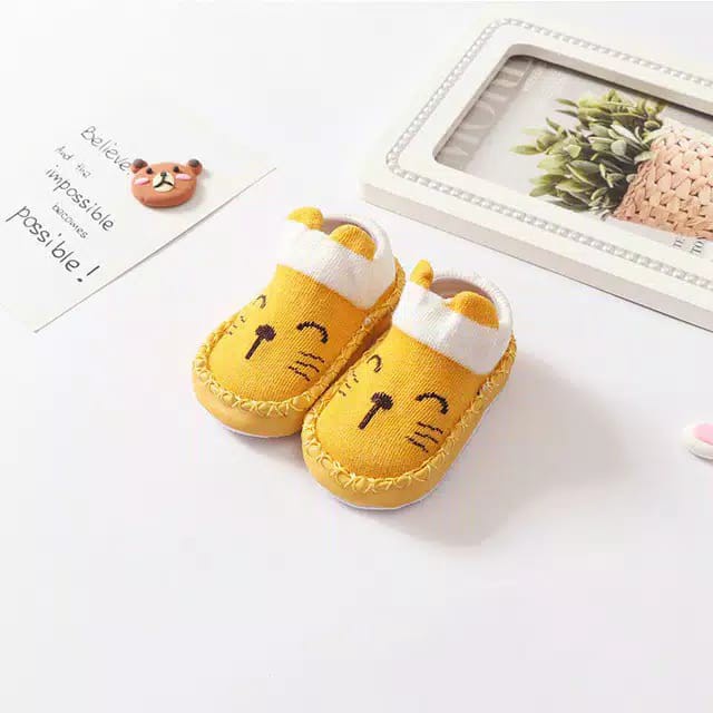 stoberi baby - KAOS KAKI BAYI ANTI SLIP MOTIF LUCU CATHY LAND