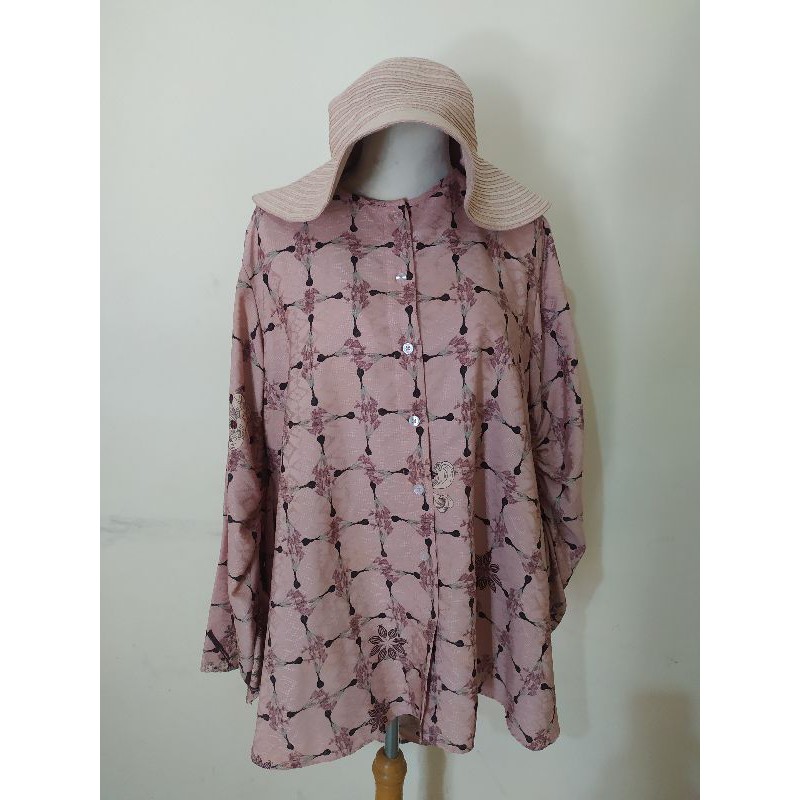 Ria Miranda Preloved