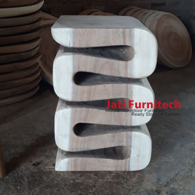 Stool Kayu Meh // Kursi Bangku Unik