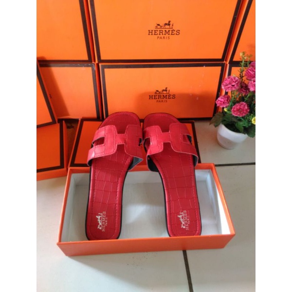 Sendal Teplek H erms / Nagita Slavina / Croco / Sendal Teplek Inisial H kekinian / with box ekslusif