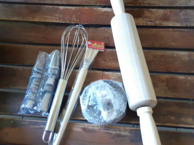 Roller Penggiling / Penggilas Adonan Kue Bahan Kayu / Rolling Pin Adonan Kue