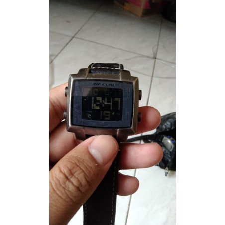 jam tangan ripcurl preloved second