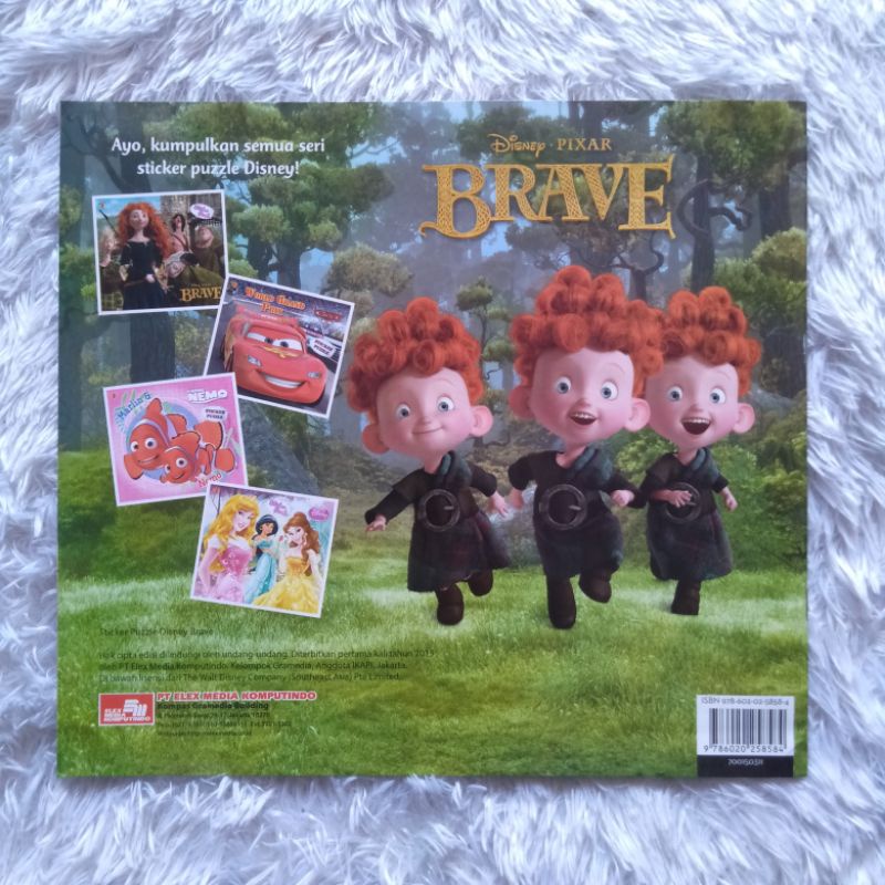 Buku Aktivitas Sticker Puzzle - Disney Pixar Brave